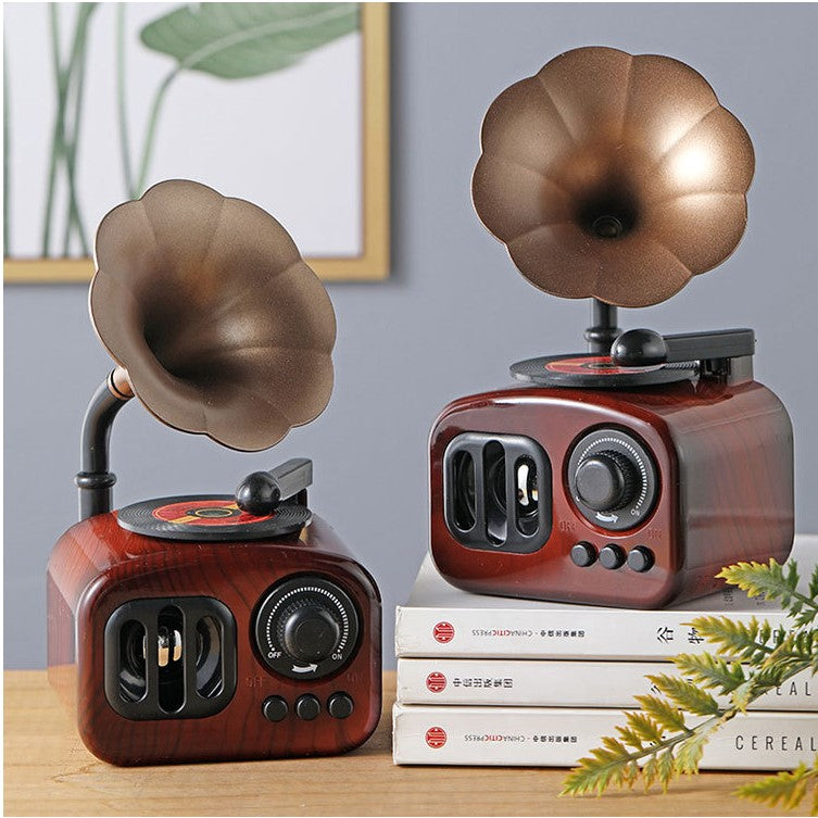 Creative Retro Phonograph Decoration