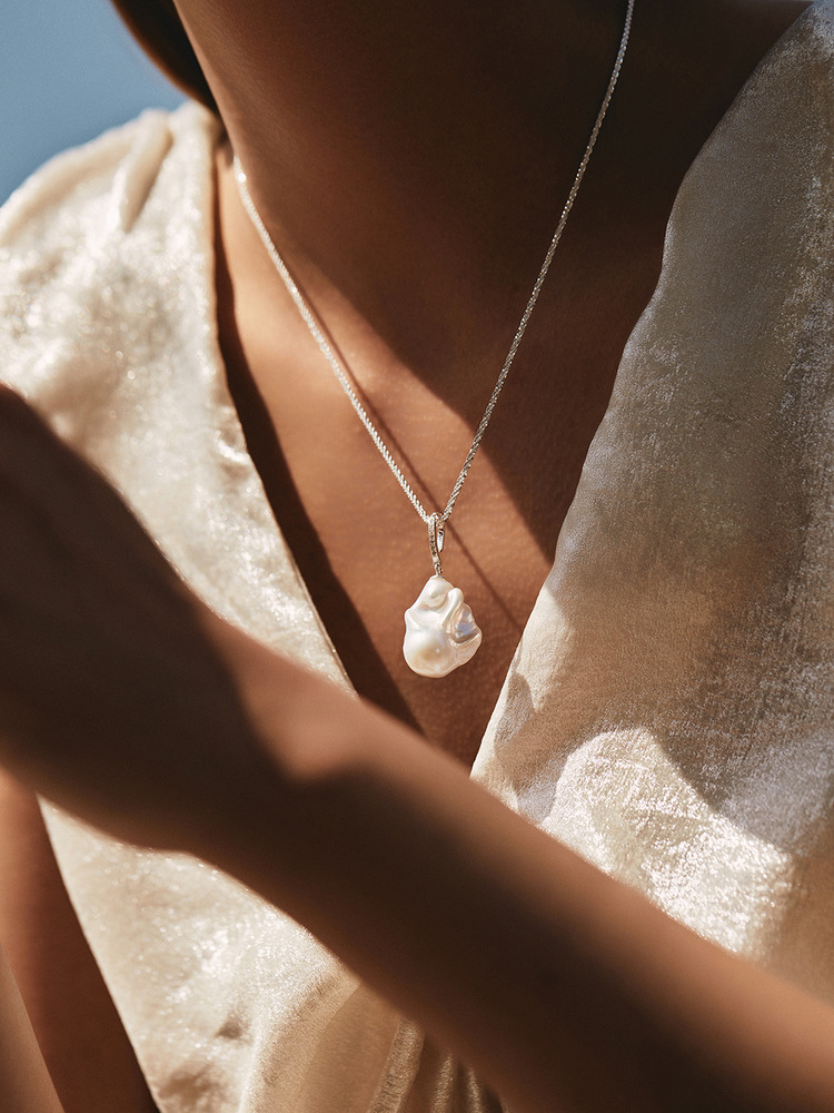 Baroque pearl sterling silver necklace