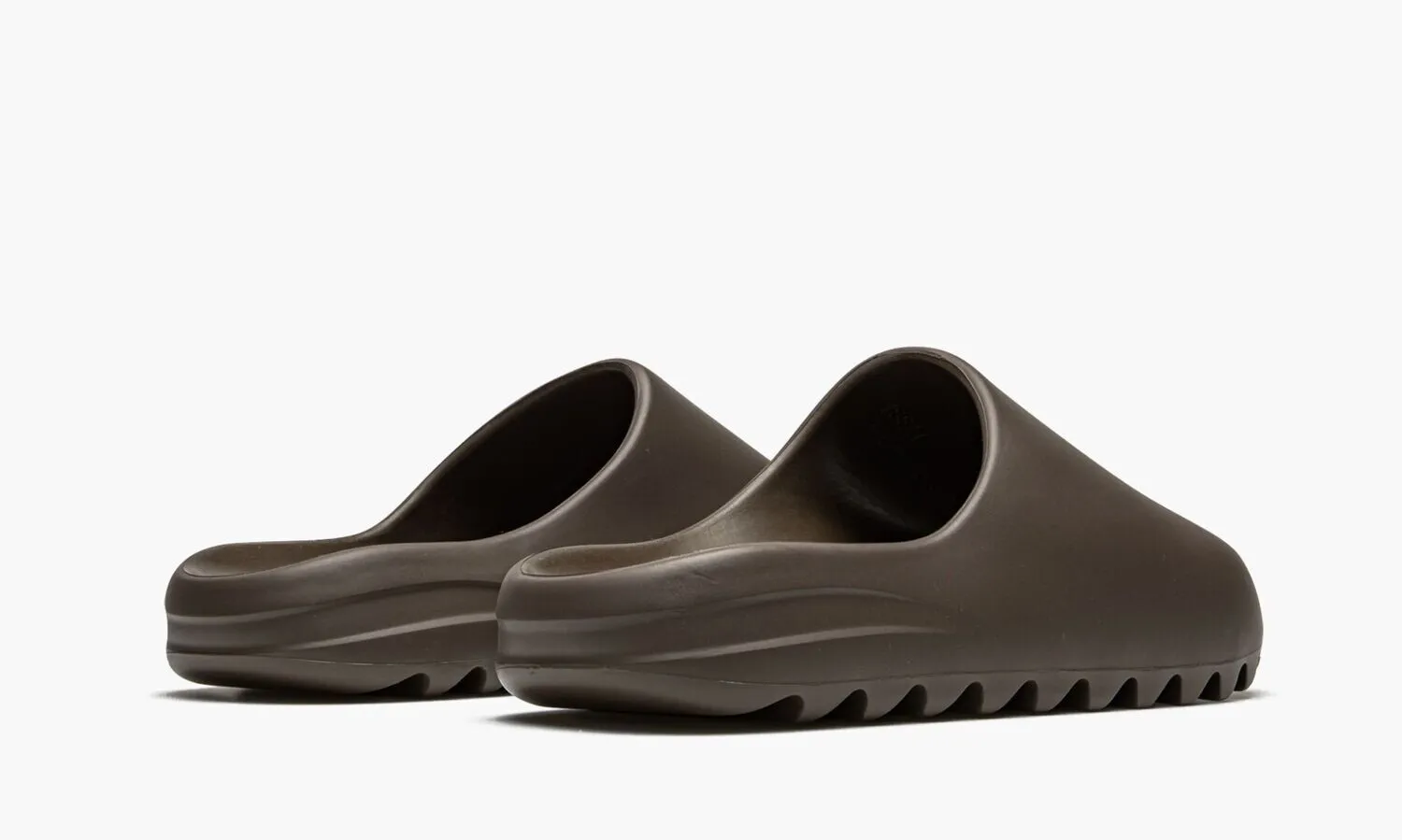 YEEZY SLIDE Soot 2021 - beetsneakers
