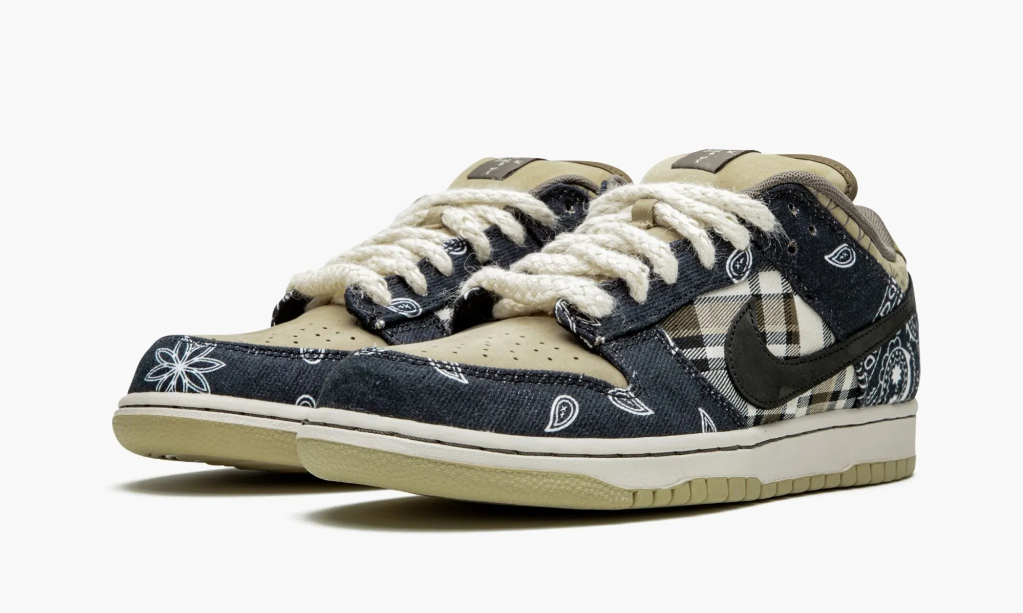 NIKE SB DUNK LOW Travis Scott - beetsneakers