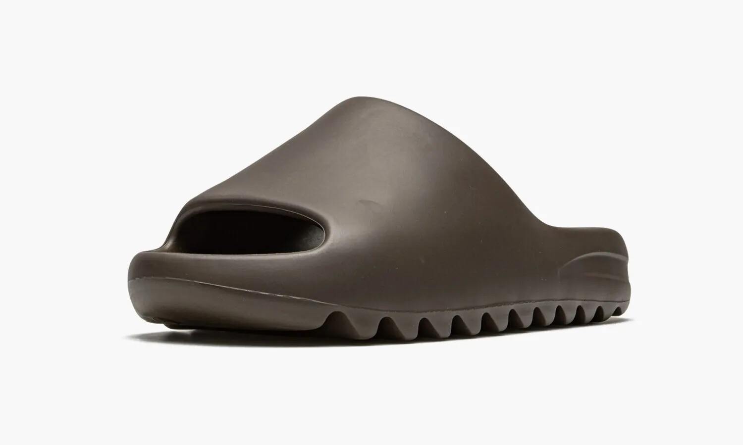 YEEZY SLIDE Soot 2021 - beetsneakers