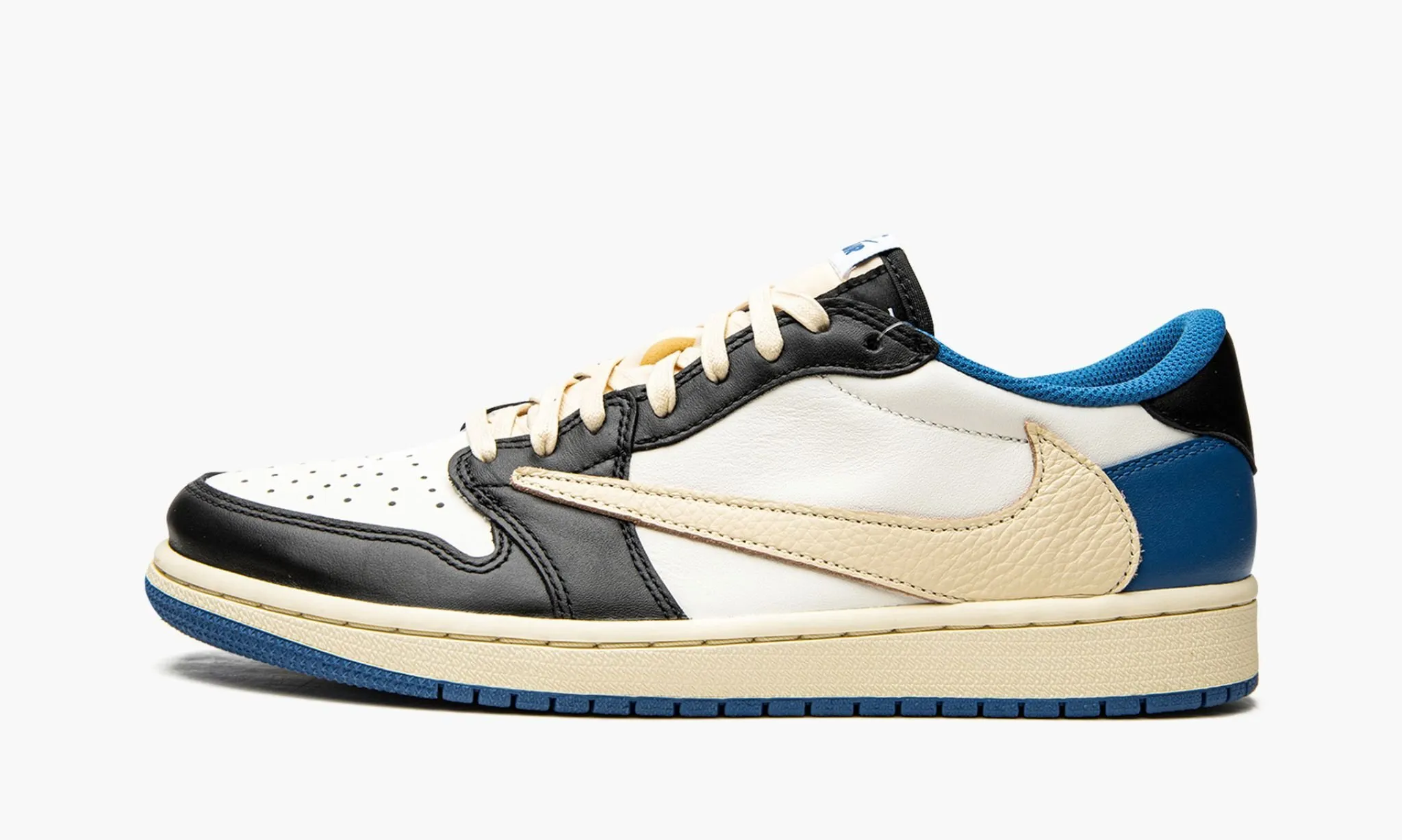 Jordan 1 Low Fragment x Travis Scott - beetsneakers