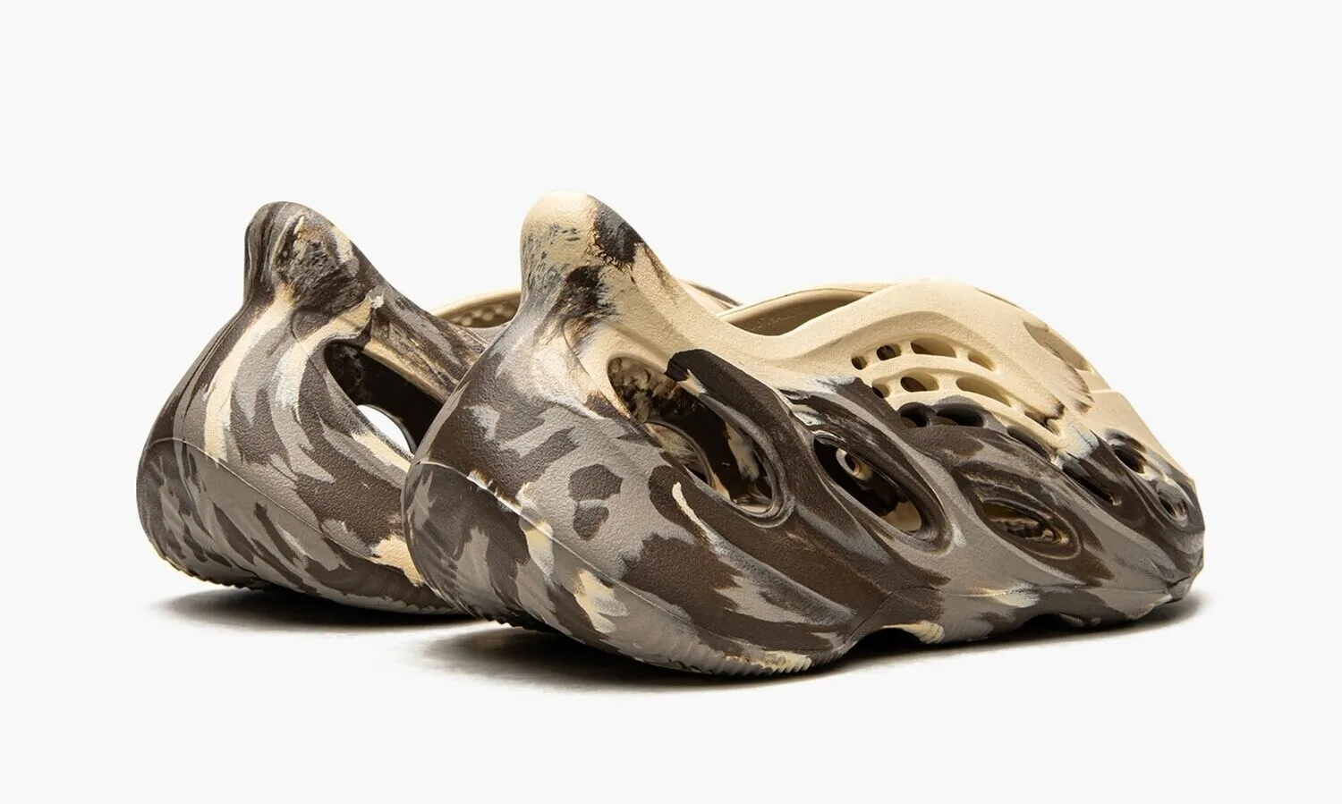 YEEZY FOAM RUNNER MX CREAM CLAY - beetsneakers