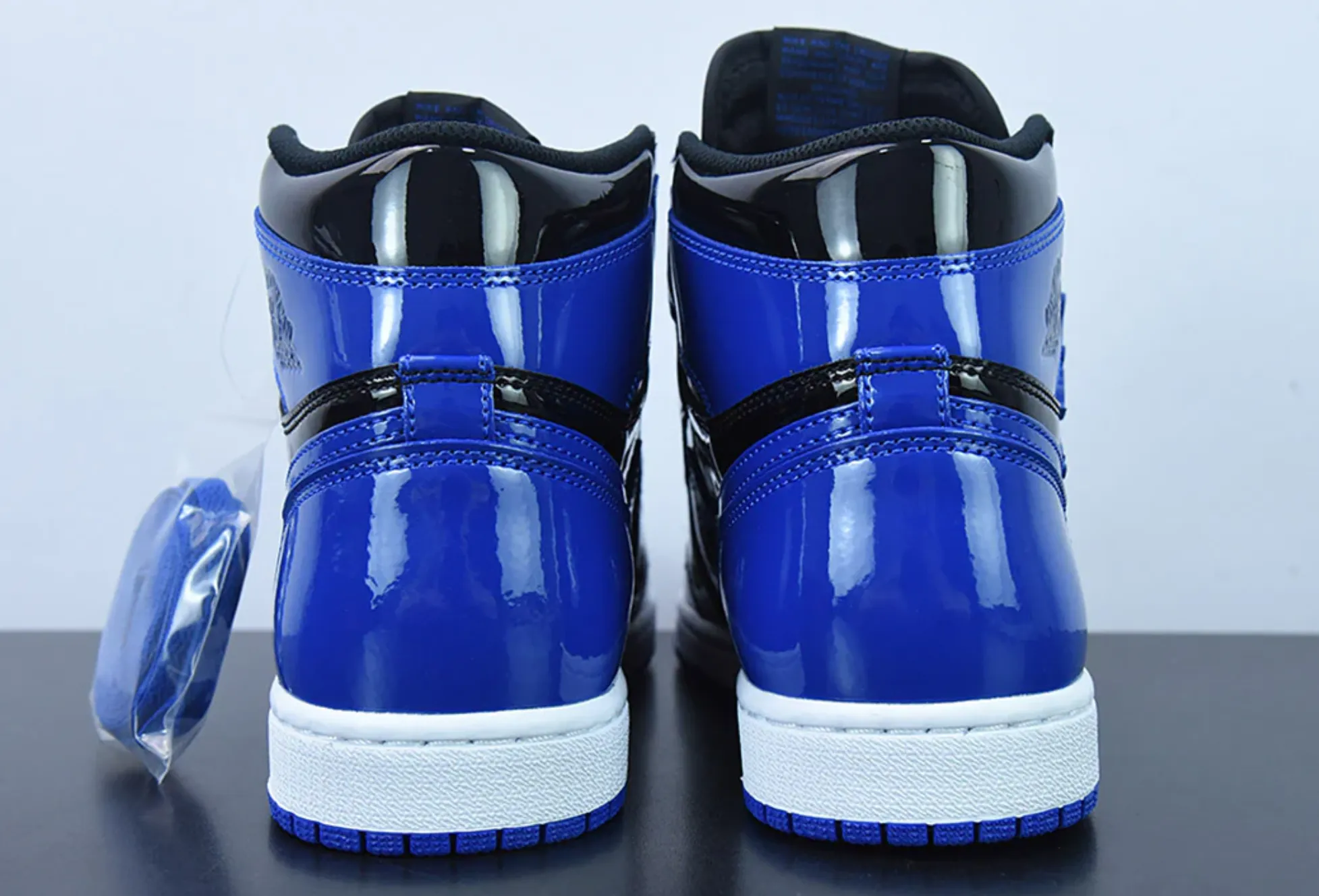 Jordan 1 High OG Patent Royal - beetsneakers
