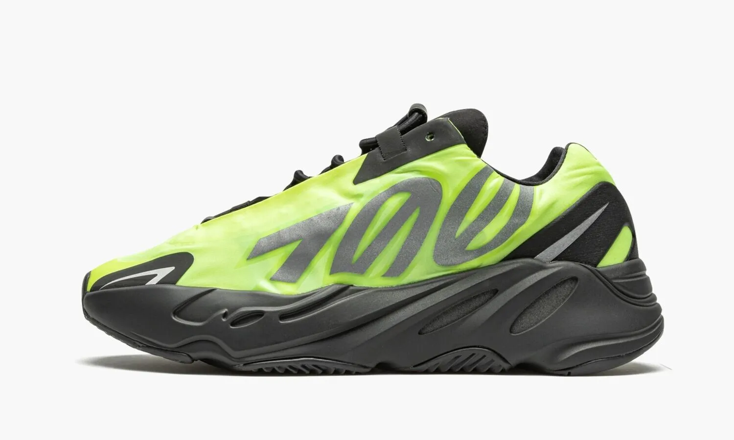 YEEZY BOOST 700 MNVN Phosphor - beetsneakers
