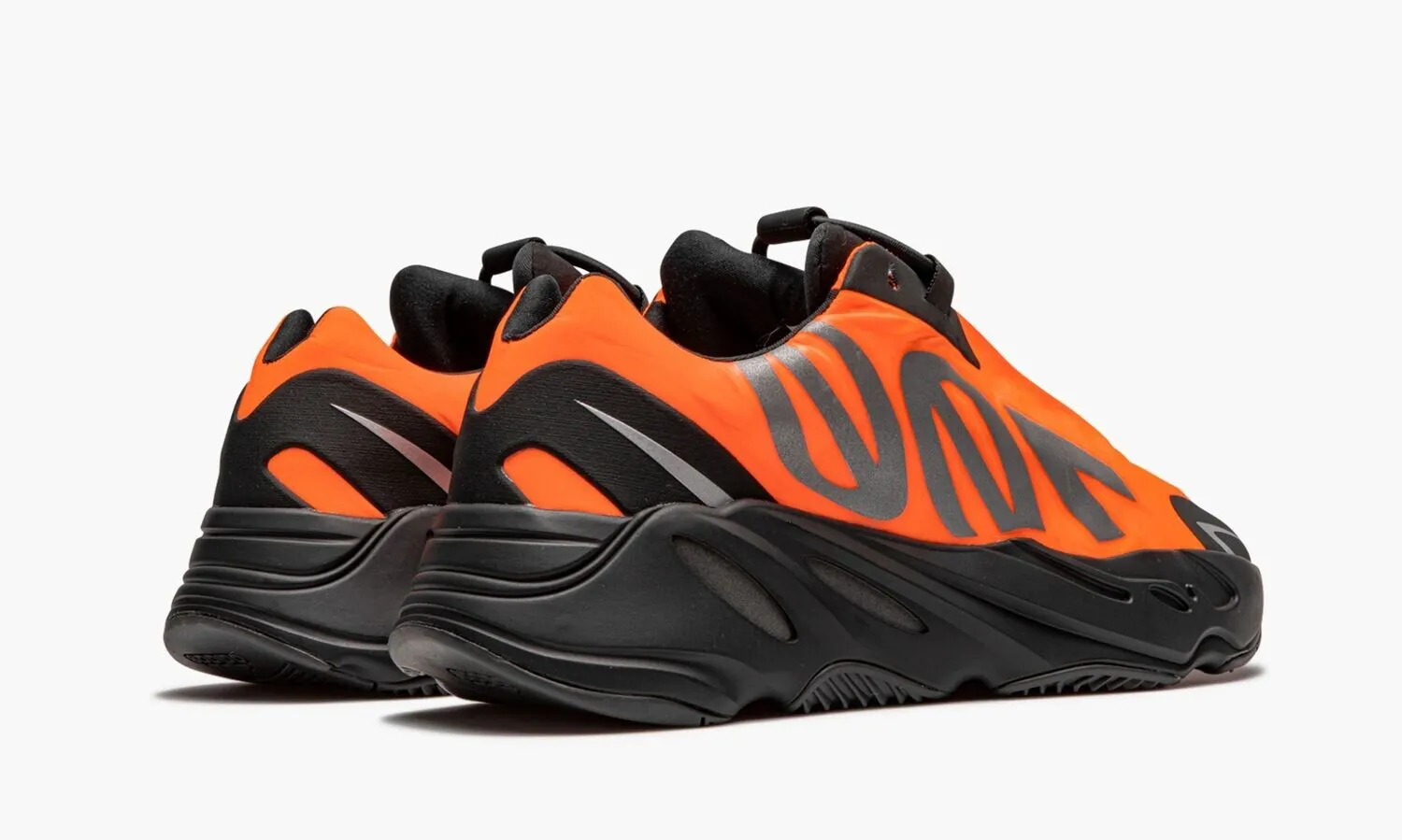 YEEZY BOOST 700 MNVN Orange - beetsneakers