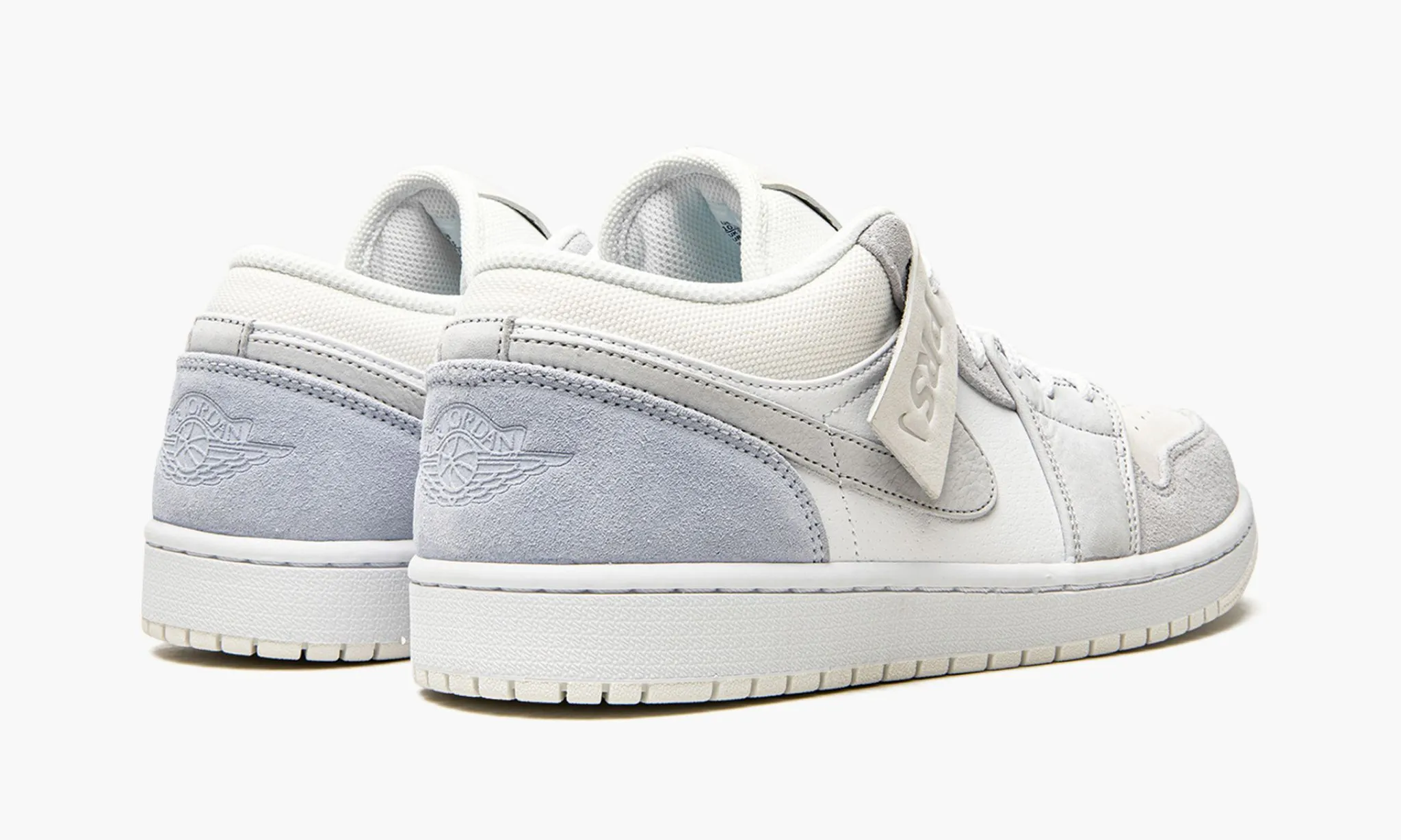 JORDAN 1 LOW Paris - beetsneakers