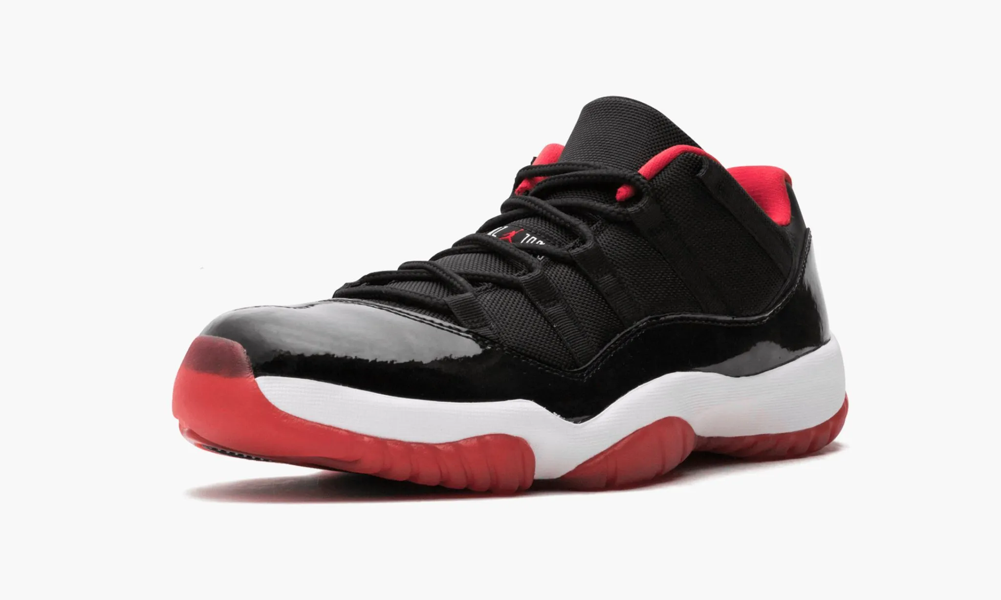 JORDAN 11 RETRO LOW Bred - beetsneakers