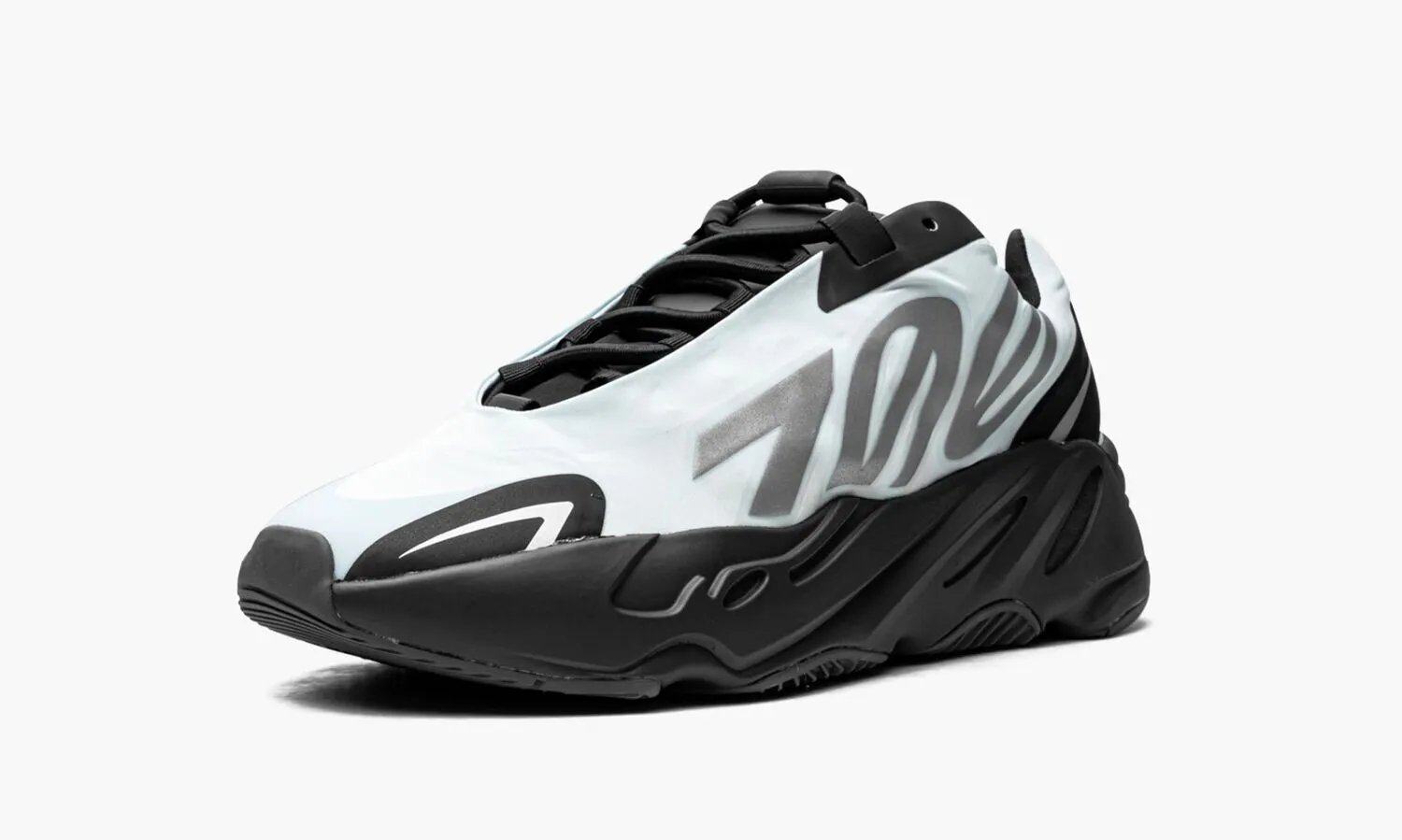 YEEZY BOOST 700 BLUE TINT - beetsneakers