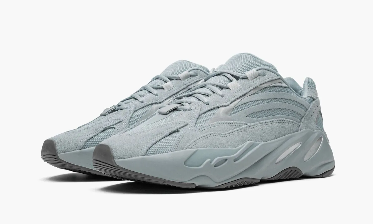 YEEZY BOOST 700 V2 Hospital Blue - beetsneakers