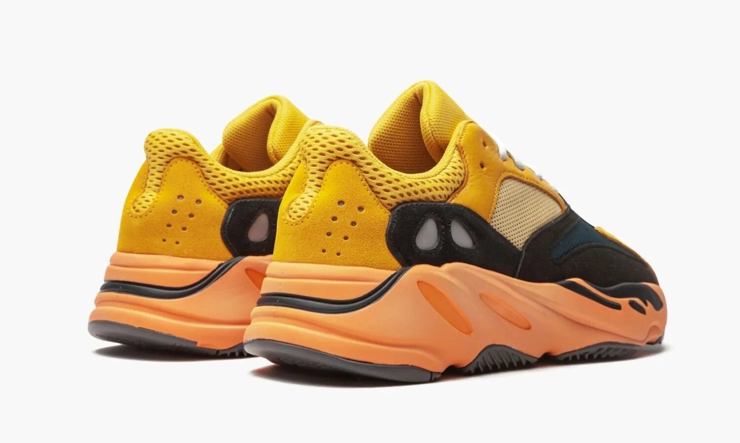 YEEZY BOOST 700 Sun - beetsneakers