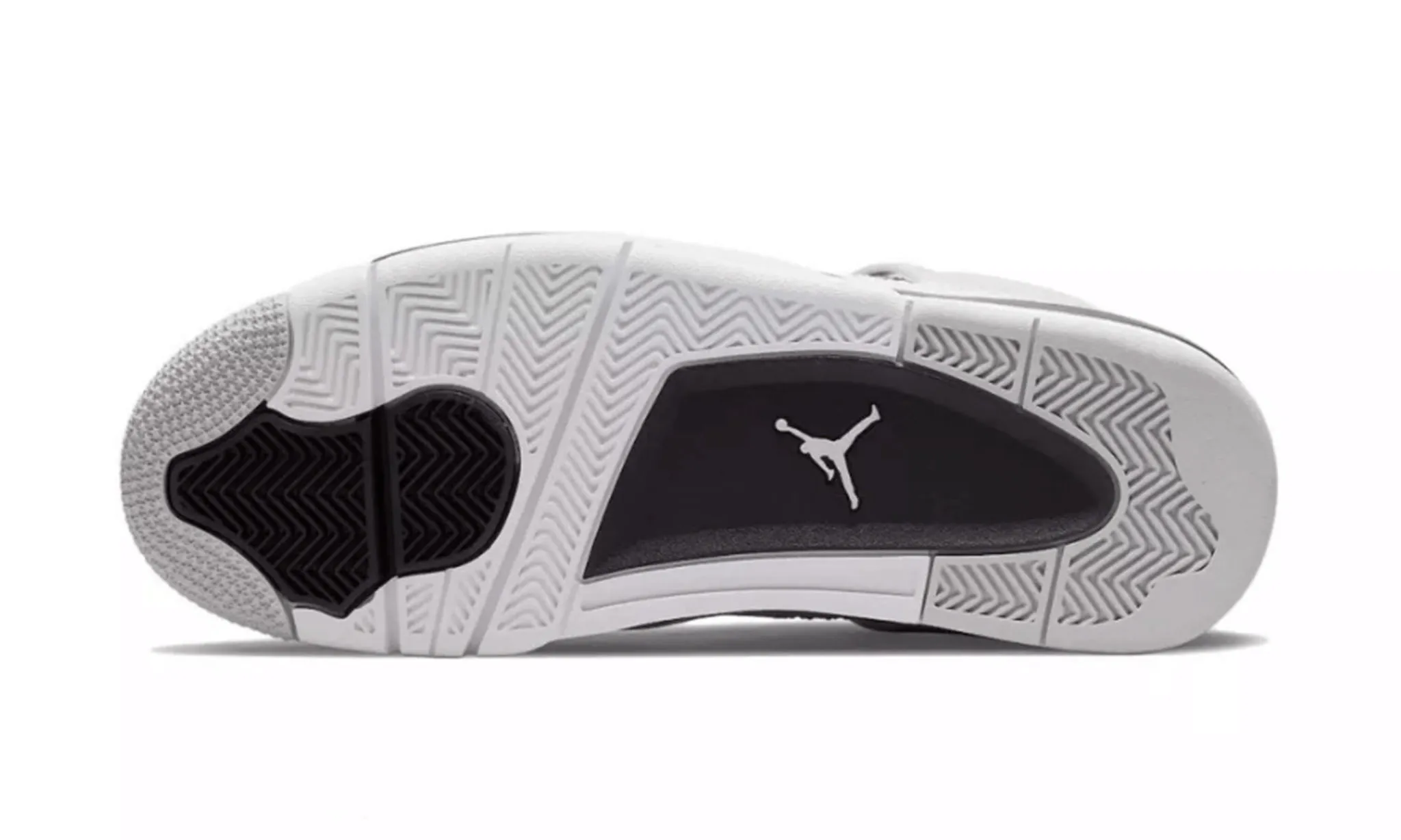 Jordan 4 Retro Military Black - beetsneakers