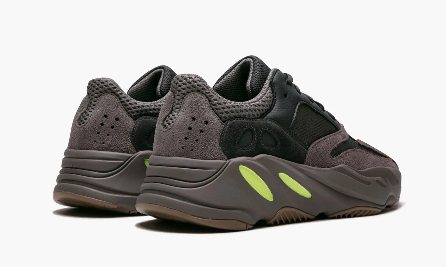 YEEZY BOOST 700 Mauve - beetsneakers