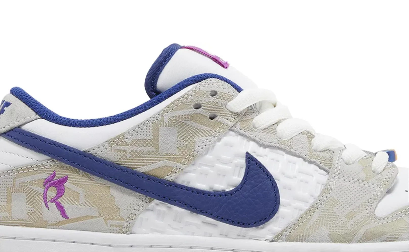 Nike Dunk Low SB Rayssa Leal - beetsneakers