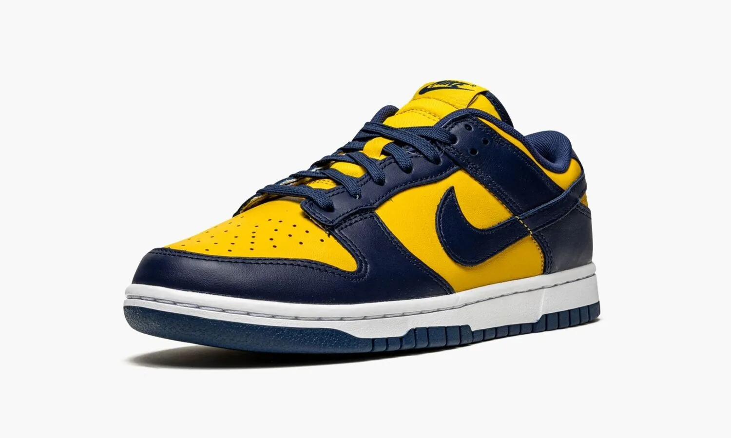 NIKE DUNK LOW Michigan - beetsneakers