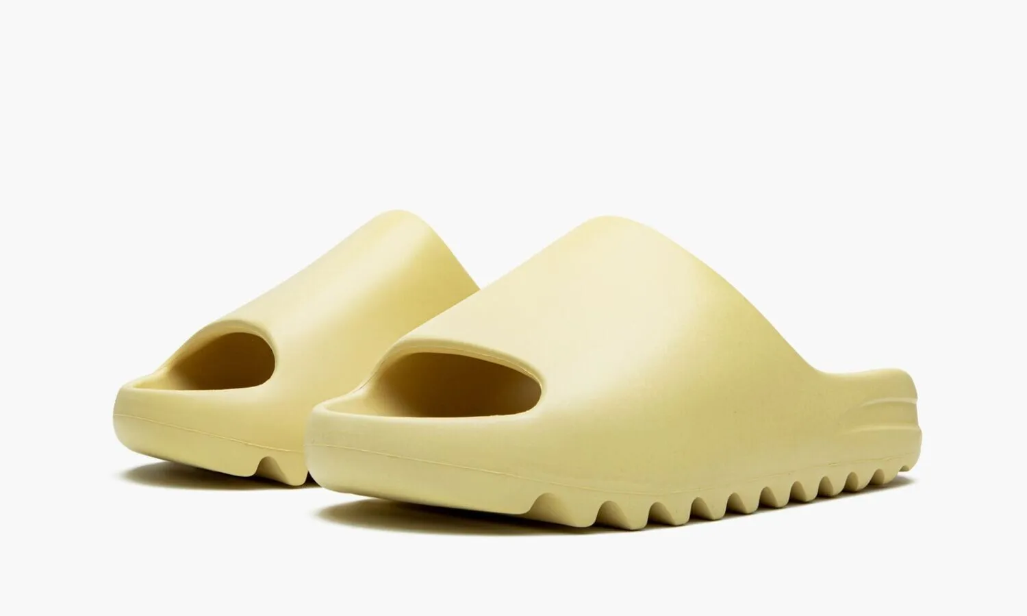 YEEZY SLIDE Desert Sand - beetsneakers
