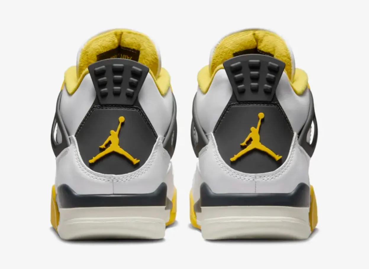 JORDAN 4 Retro 'Vivid Sulfur' - beetsneakers