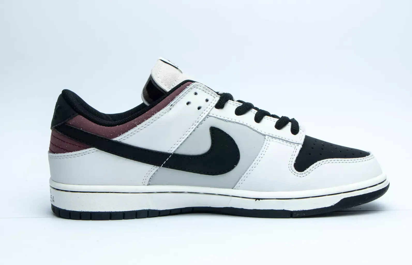NIKE SB DUNK LOW PRO AE86 'INITIAL D' GREY BLACK - beetsneakers