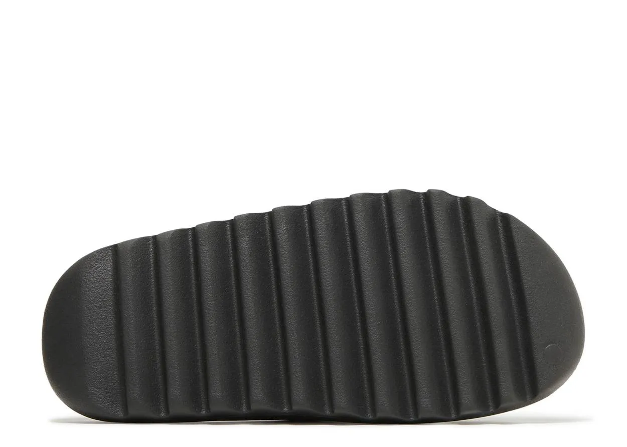 YEEZY SLIDE Onyx - beetsneakers