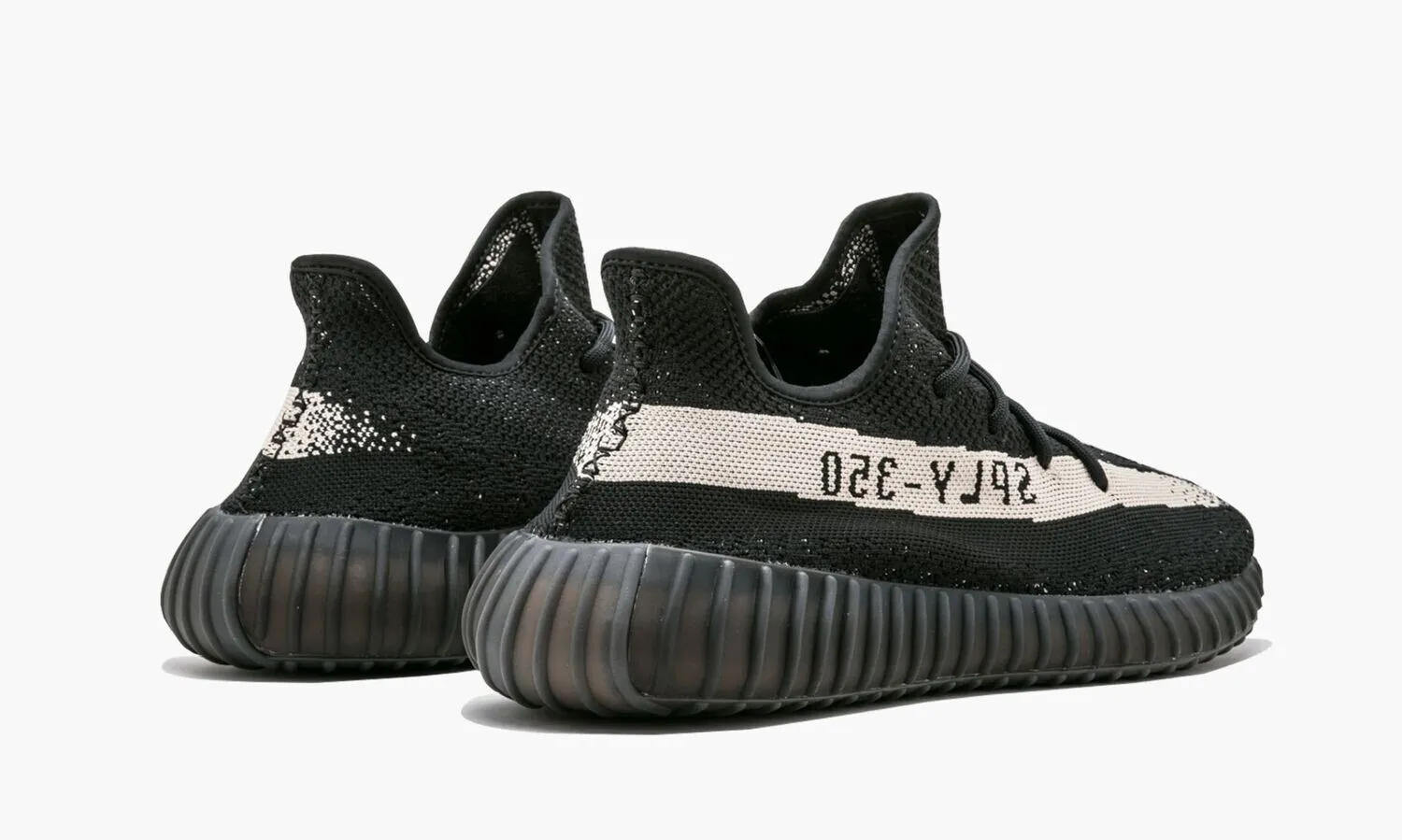 YEEZY BOOST 350 V2 Oreo - beetsneakers