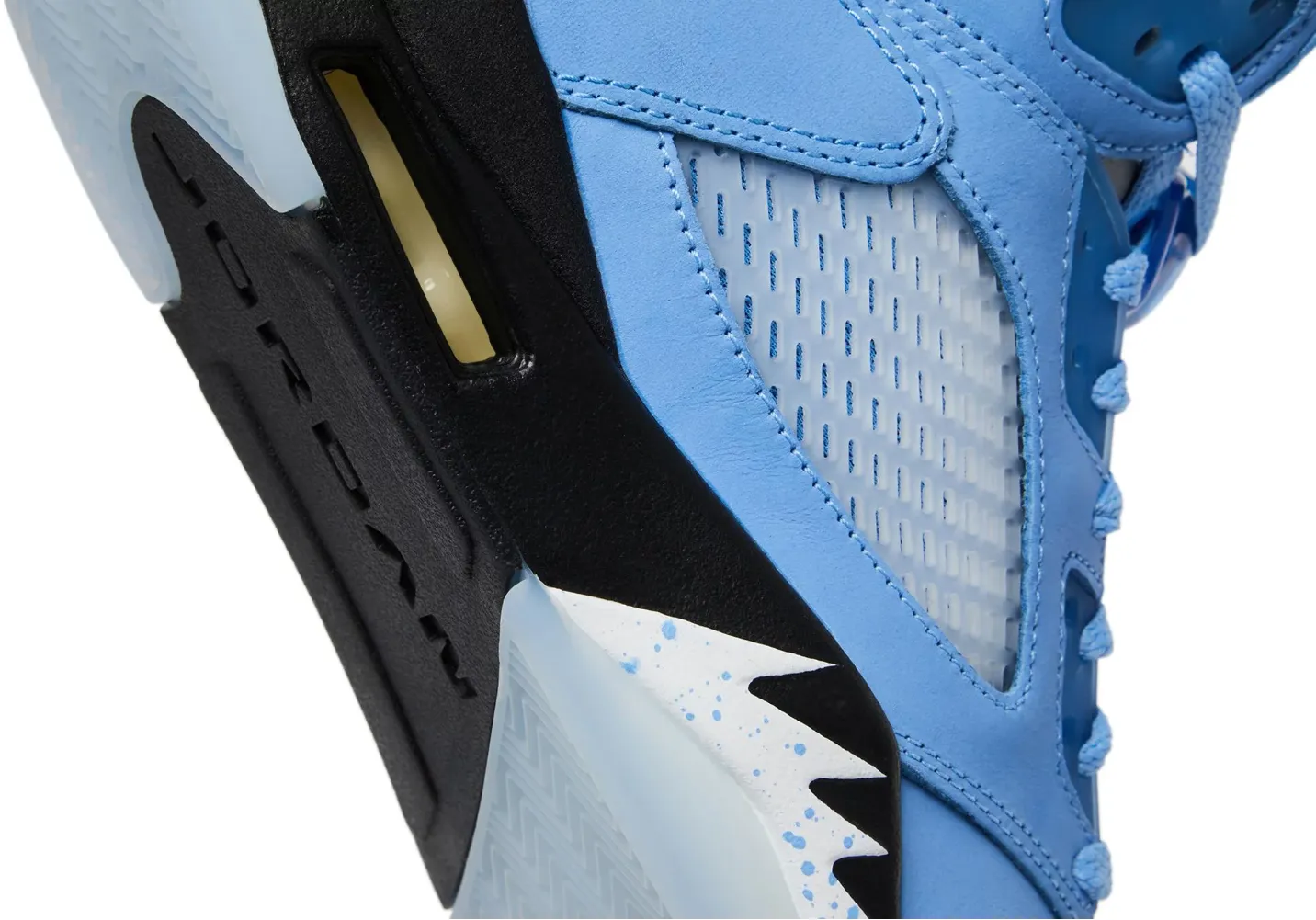 Jordan 5 Retro UNC University Blue - beetsneakers
