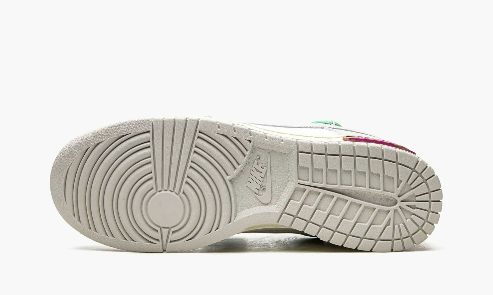 NIKE DUNK LOW OFF WHITE Lot 04 50 - beetsneakers