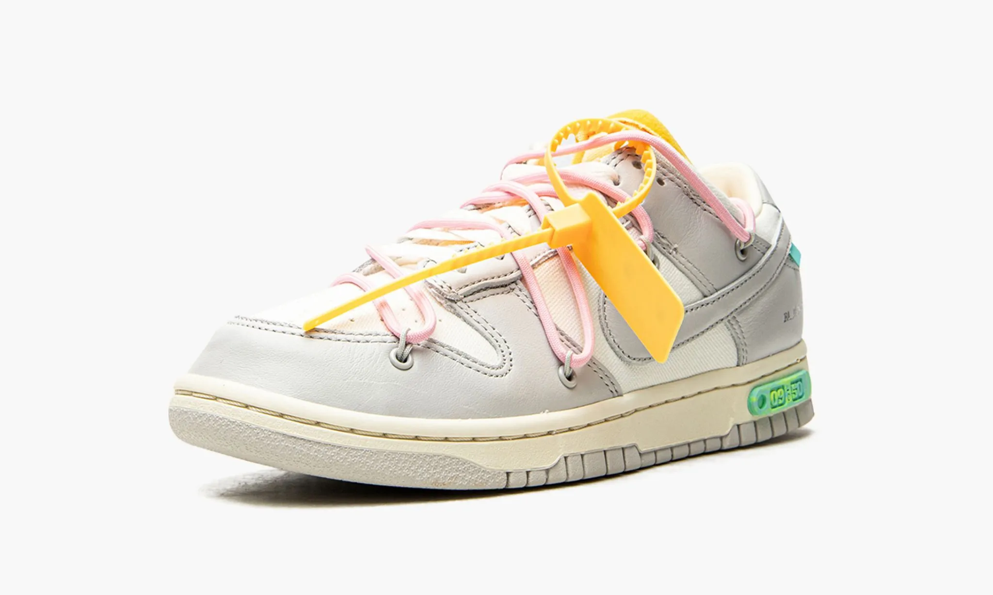 NIKE DUNK LOW OFF WHITE Lot 09 50 - beetsneakers