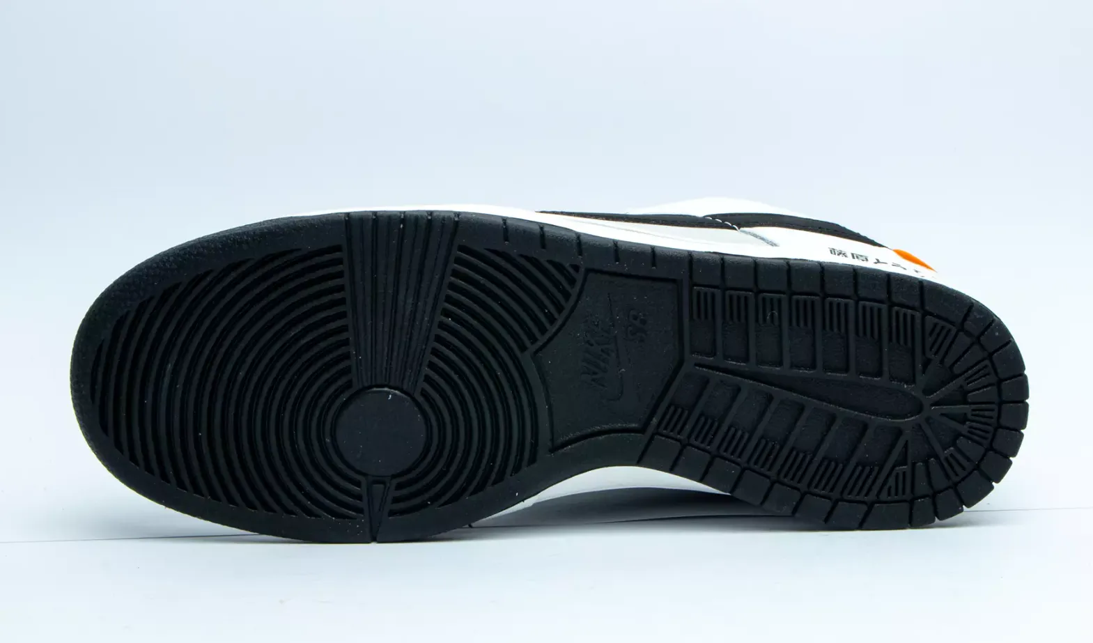 NIKE SB DUNK LOW PRO AE86 'INITIAL D' GREY BLACK - beetsneakers