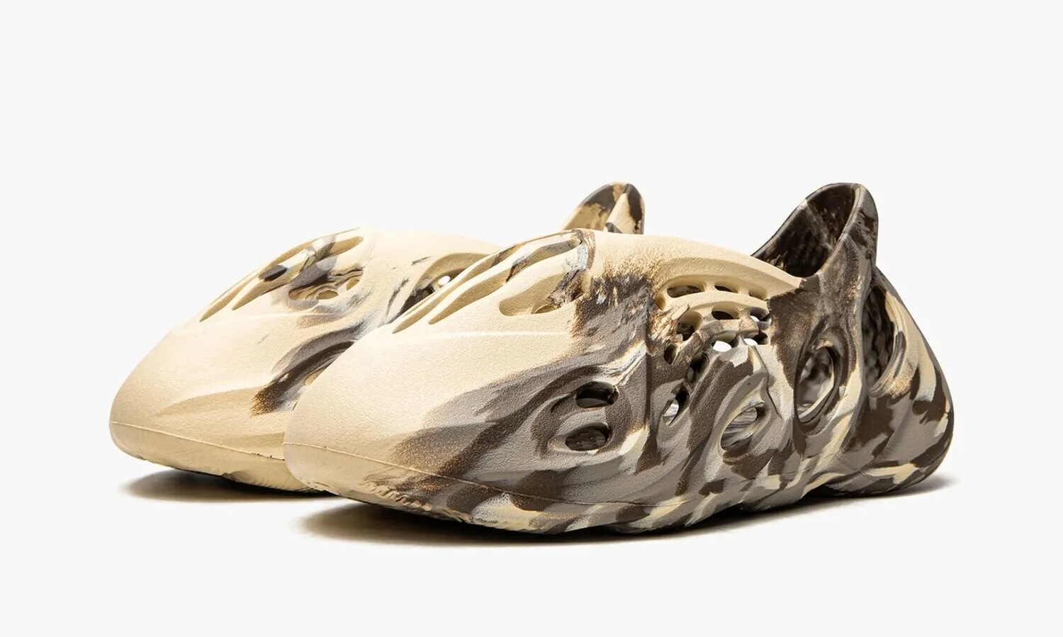 YEEZY FOAM RUNNER MX CREAM CLAY - beetsneakers