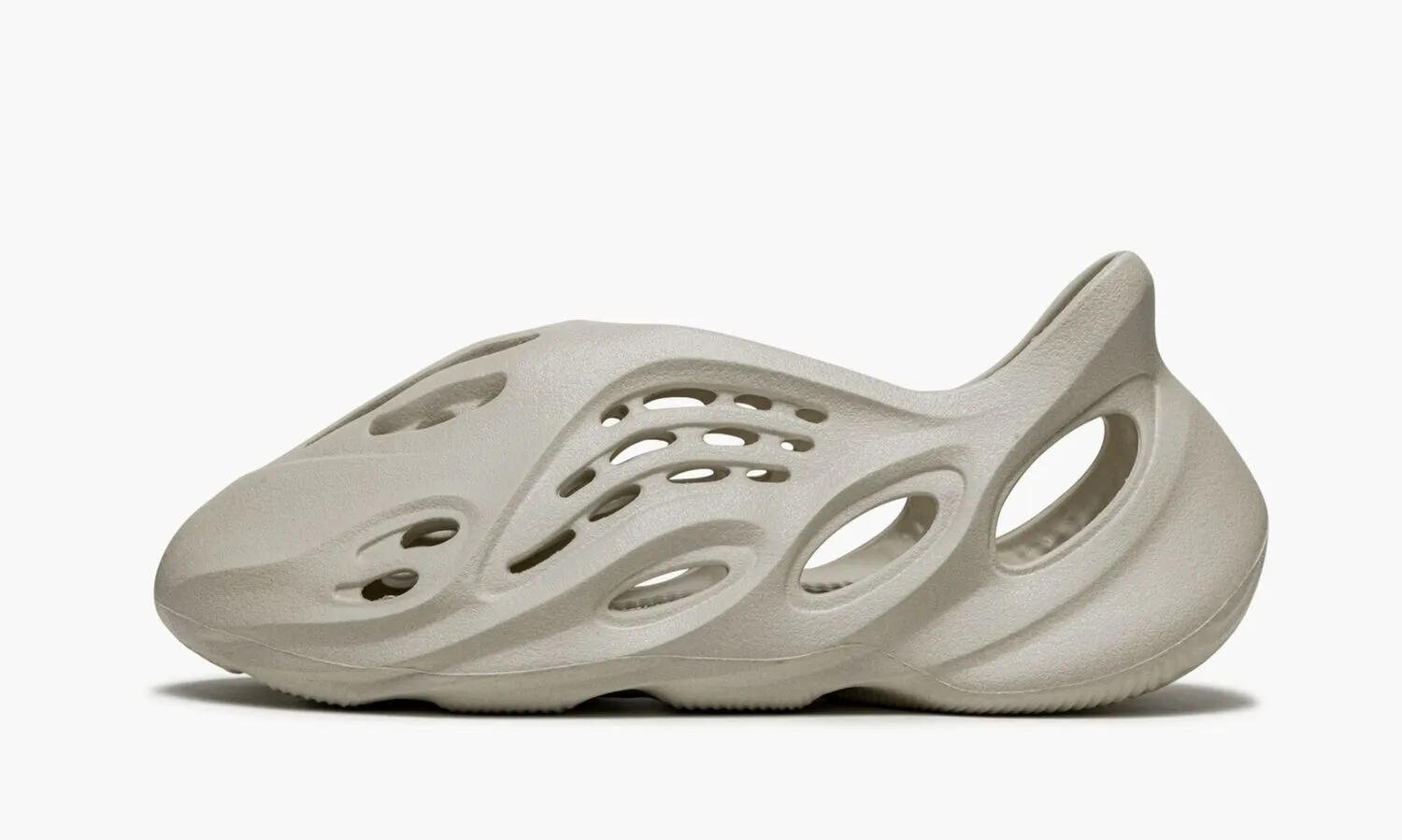 YEEZY FOAM RUNNER Sand - beetsneakers