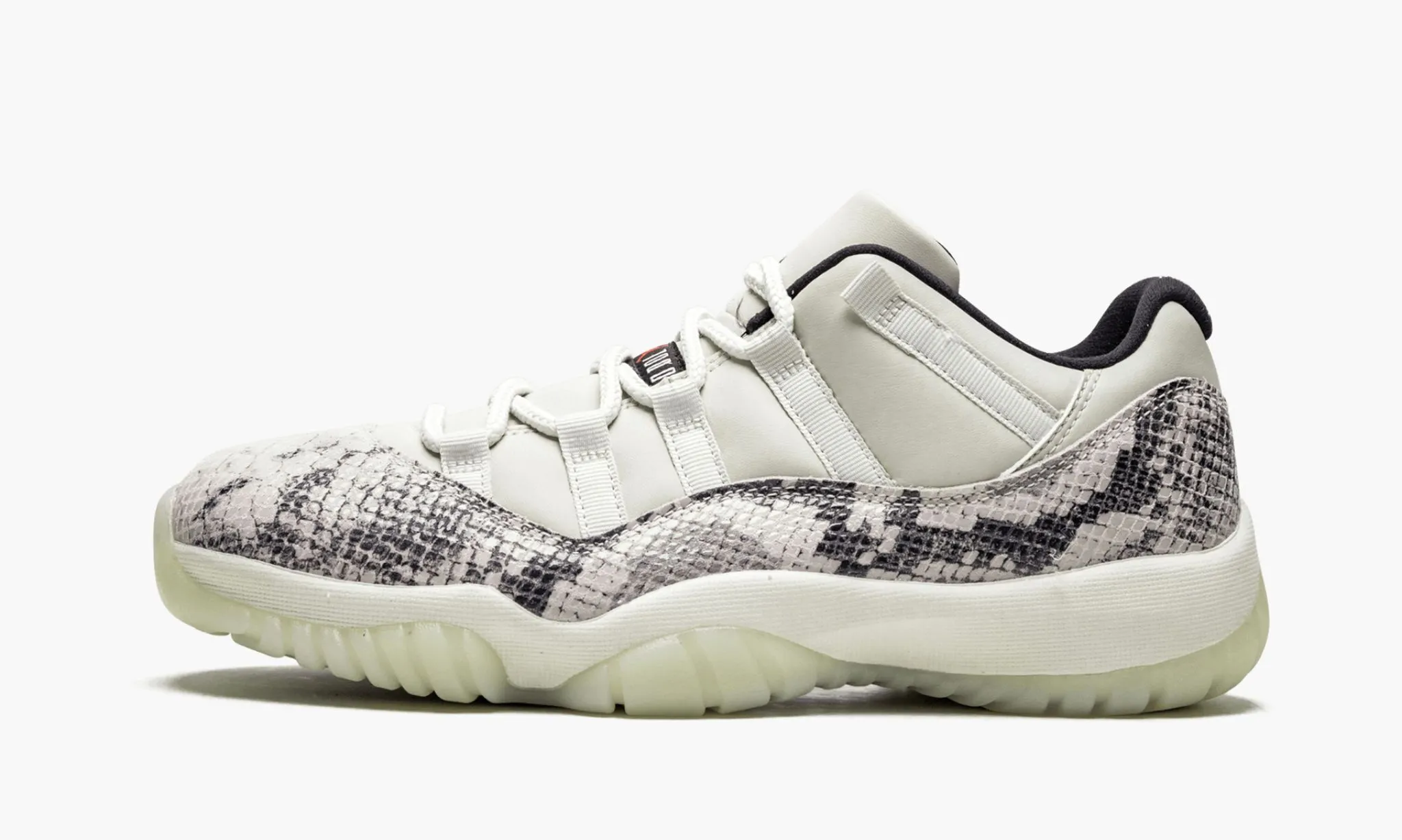 JORDAN 11 RETRO LOW Light Bone Snakeskin - beetsneakers