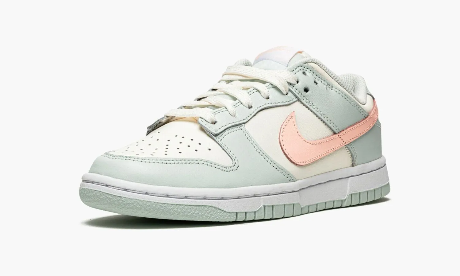 NIKE DUNK LOW Barely Green - beetsneakers