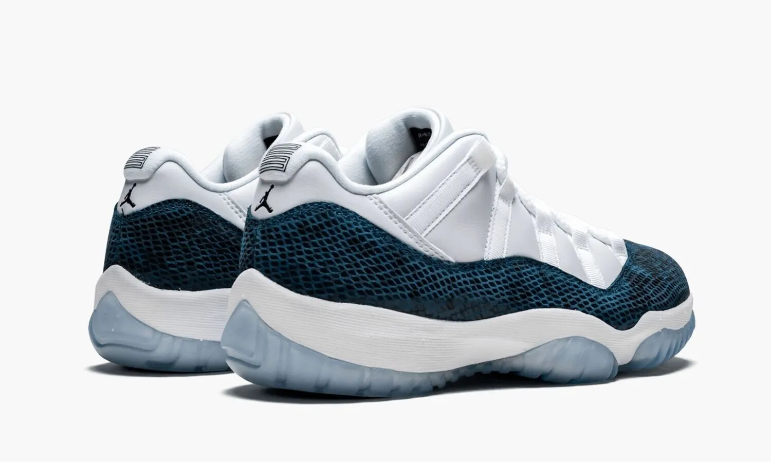 JORDAN 11 RETRO LOW Blue Snakeskin - beetsneakers