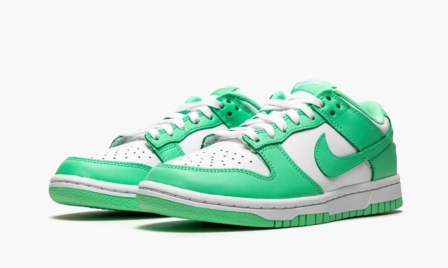 NIKE DUNK LOW Green Glow - beetsneakers