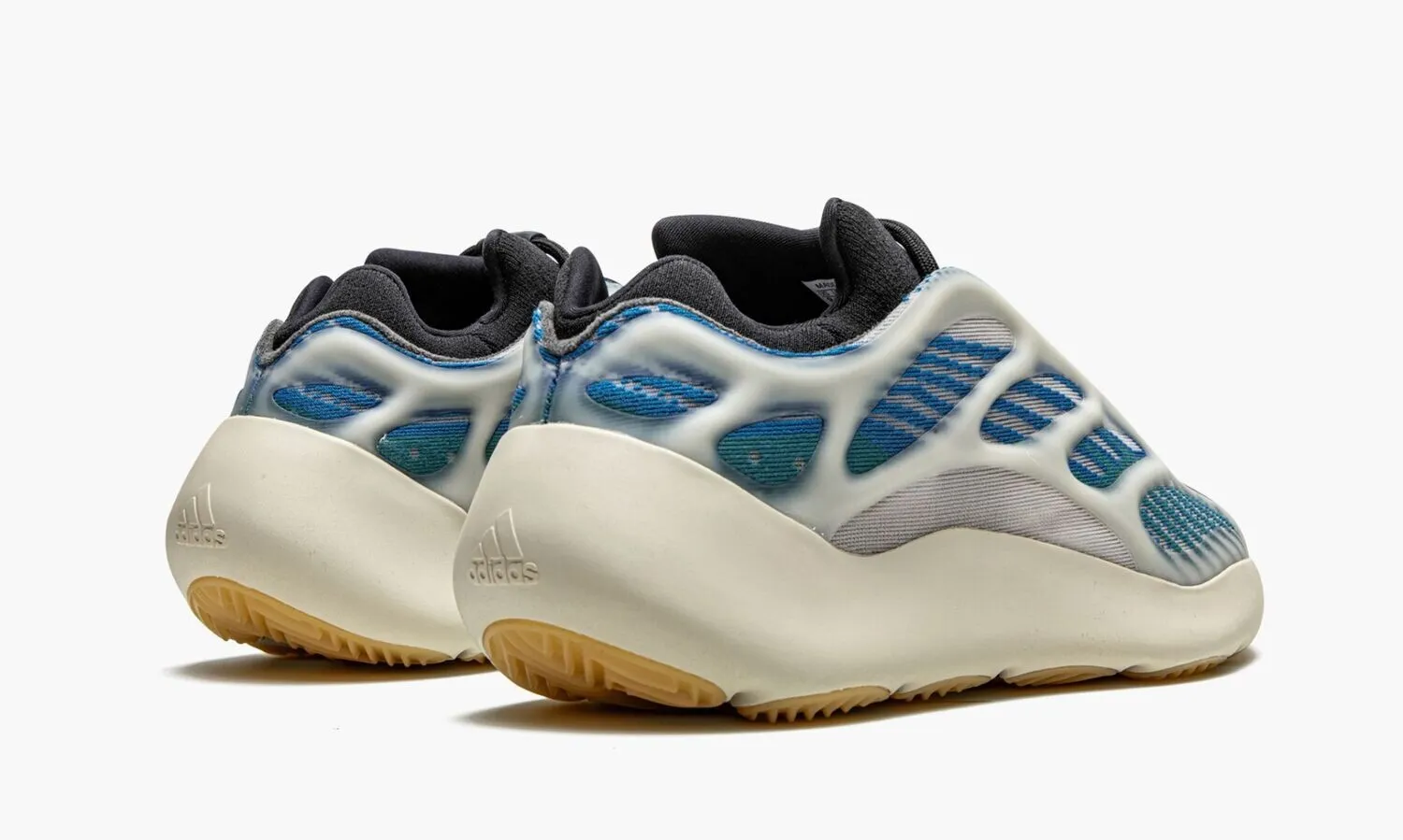 YEEZY 700 V3 Kyanite - beetsneakers