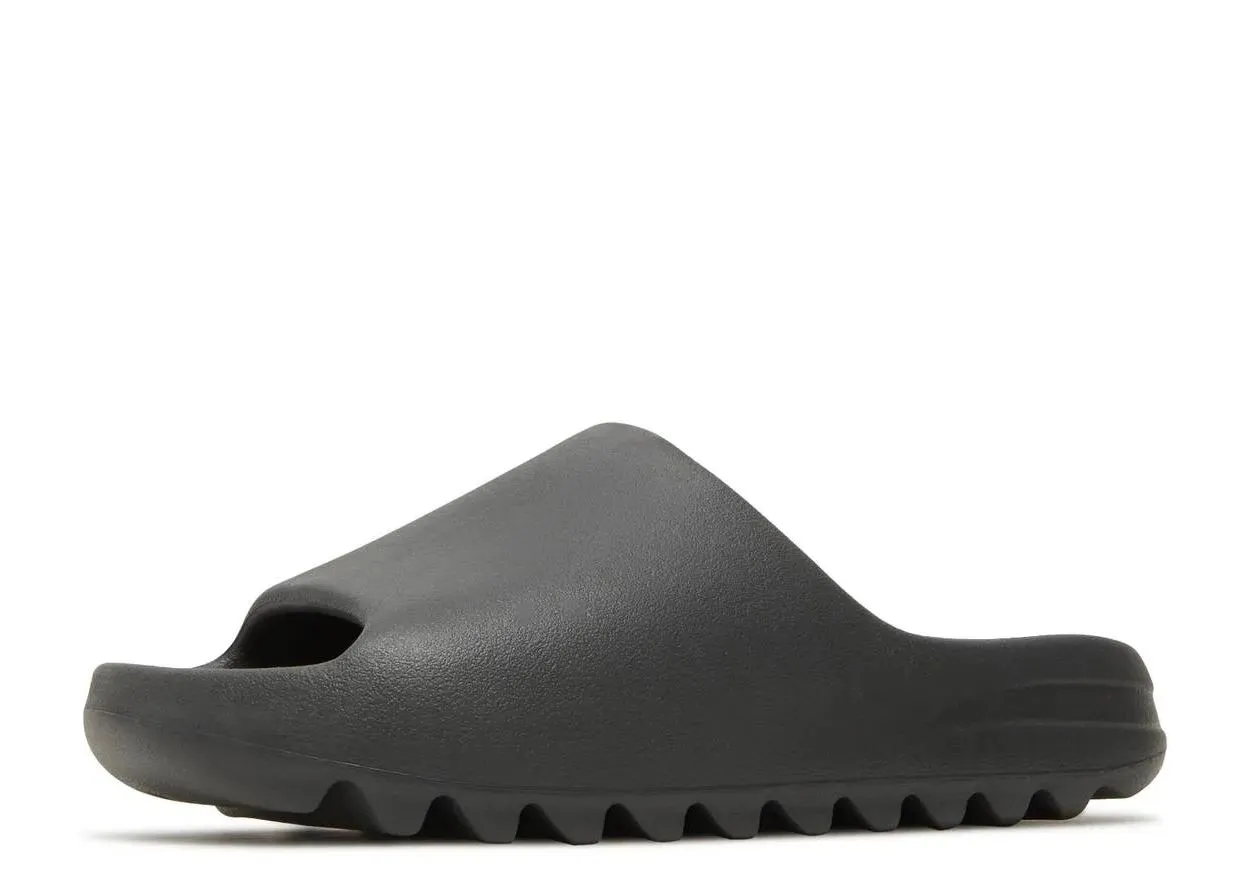 YEEZY SLIDE Onyx - beetsneakers