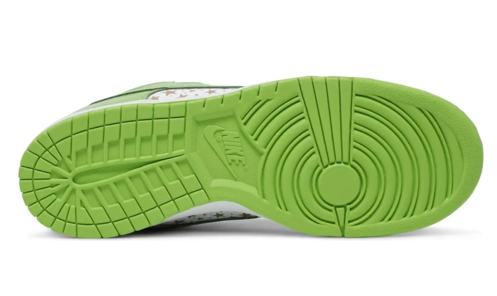 Supreme x Dunk Low OG SB QS 'Mean Green' - beetsneakers