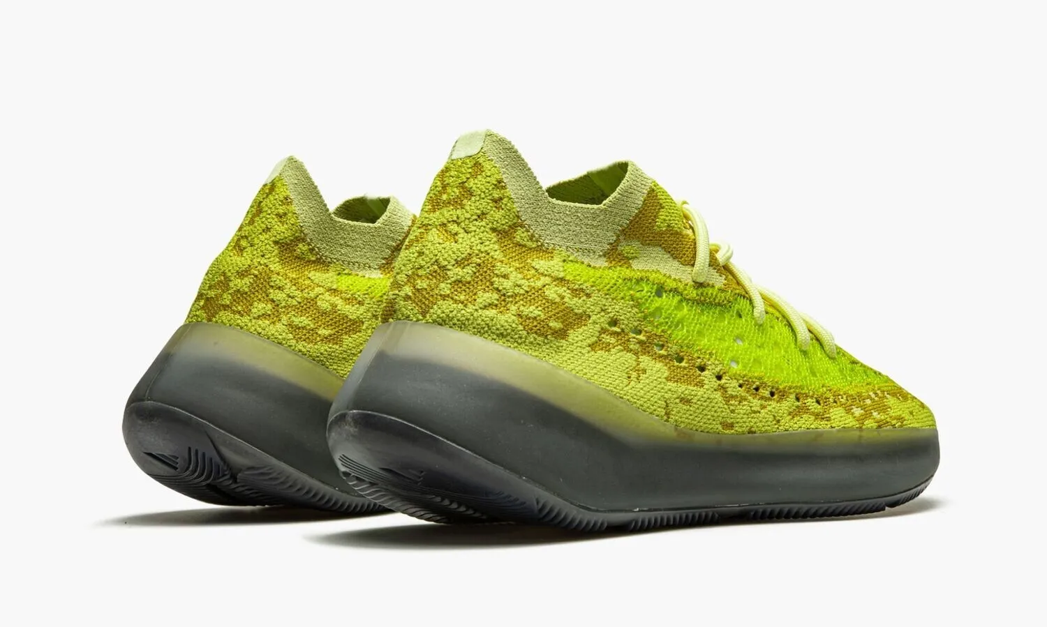 YEEZY BOOST 380 Hylte Glow - beetsneakers