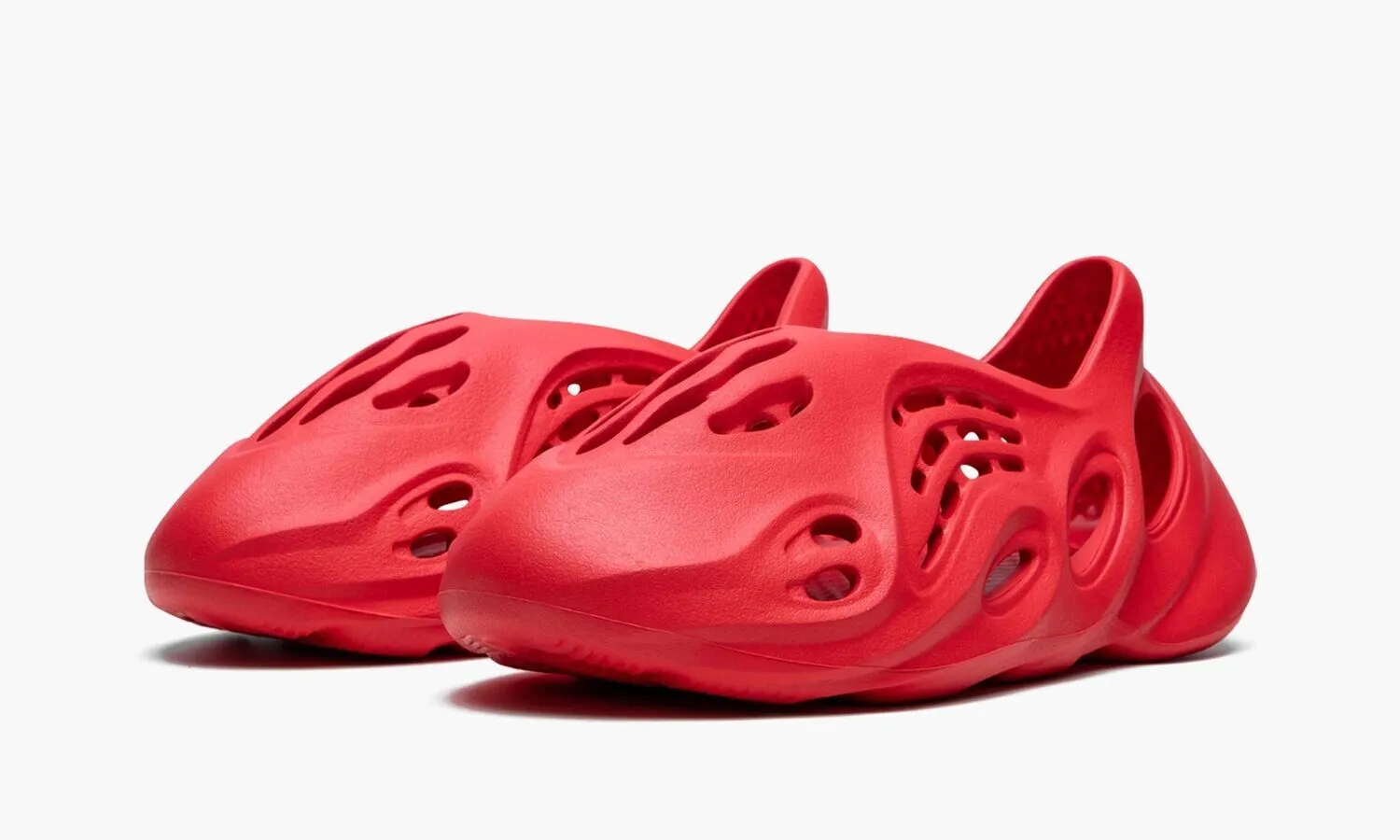 YEEZY FOAM RUNNER Vermillion - beetsneakers