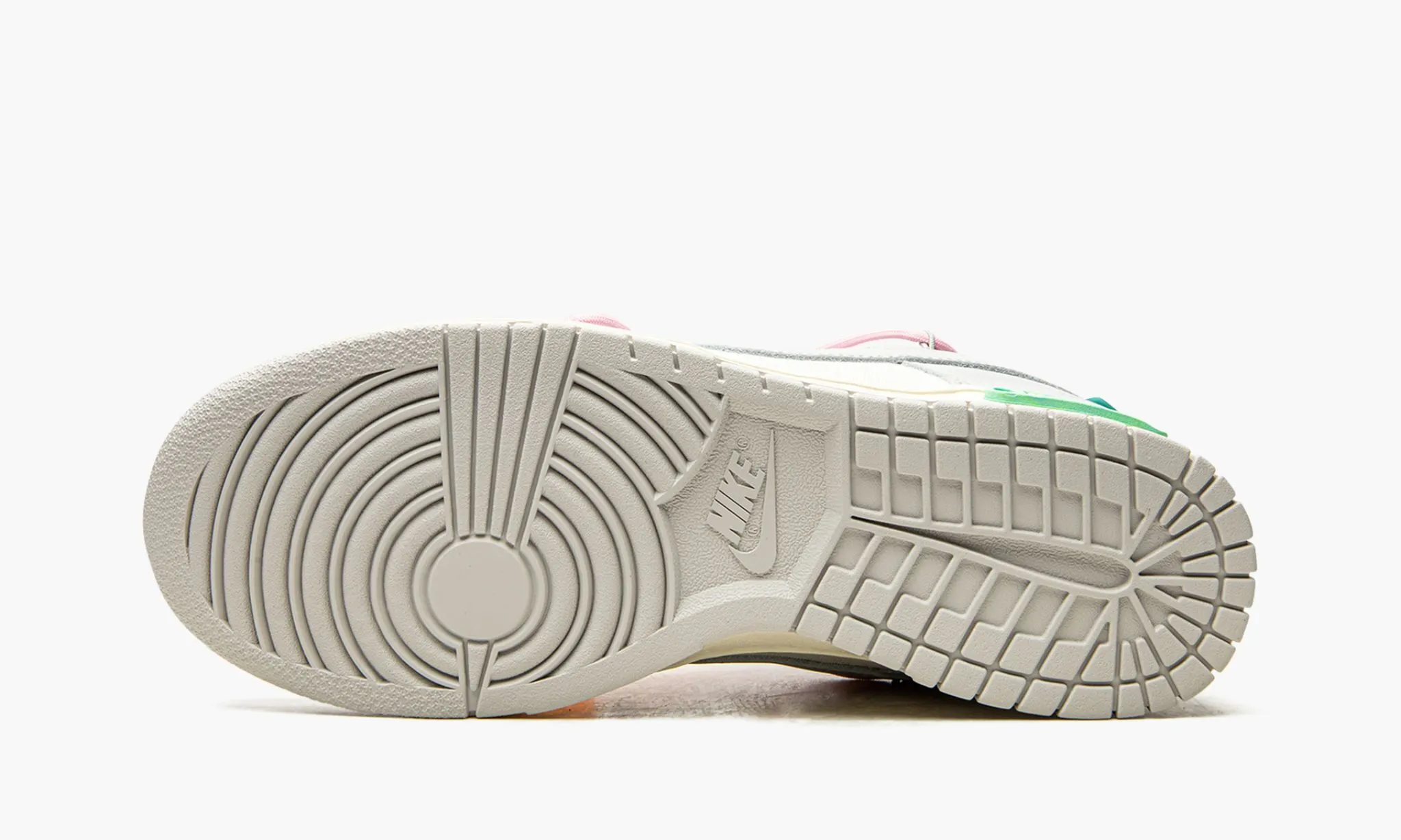 NIKE DUNK LOW OFF WHITE Lot 09 50 - beetsneakers