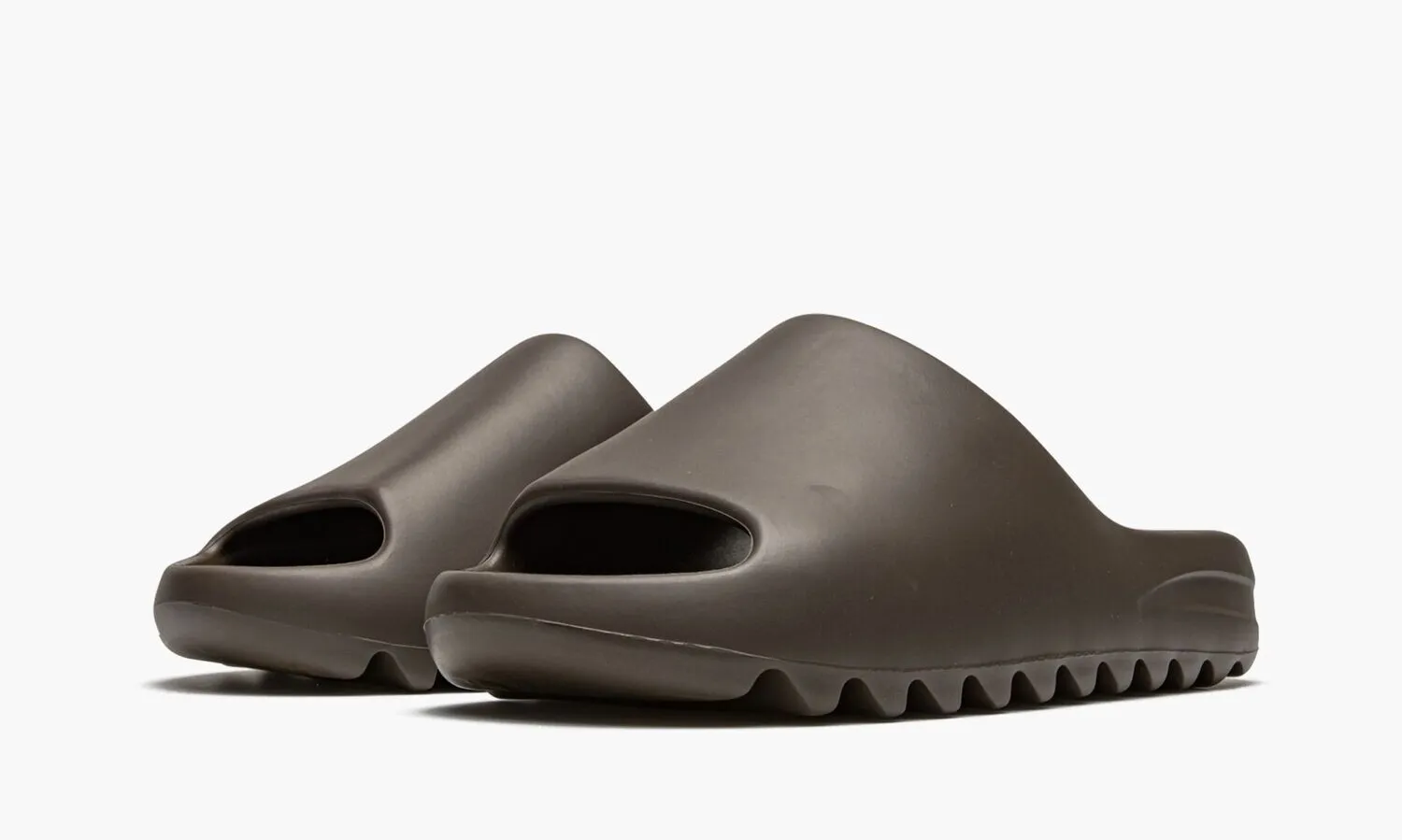 YEEZY SLIDE Soot 2021 - beetsneakers