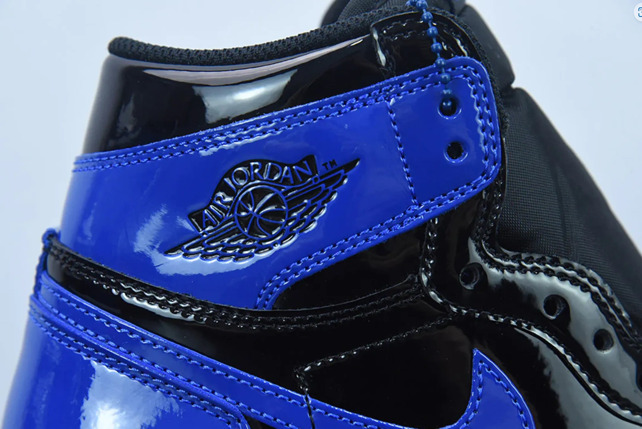 Jordan 1 High OG Patent Royal - beetsneakers