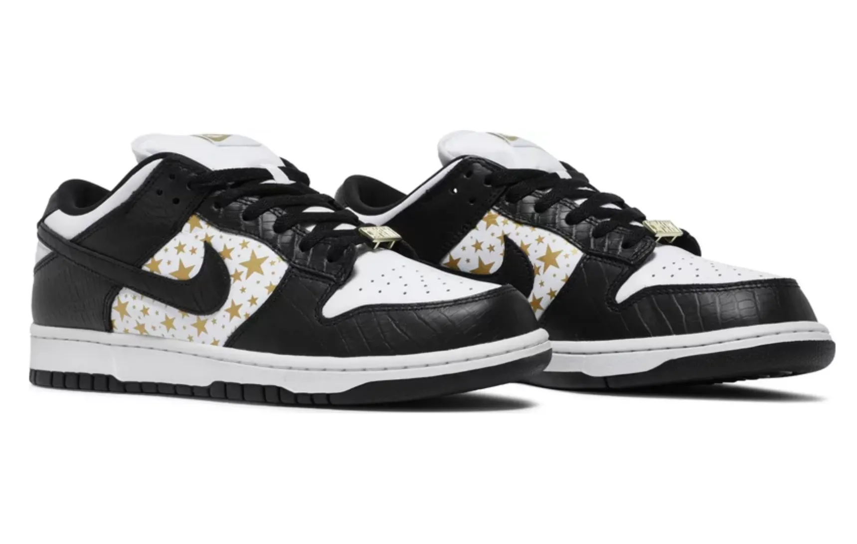 Supreme x Dunk Low OG SB QS 'Black' - beetsneakers