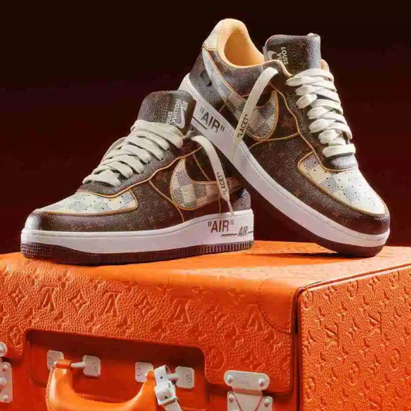 LOUIS VUITTON - beetsneakers