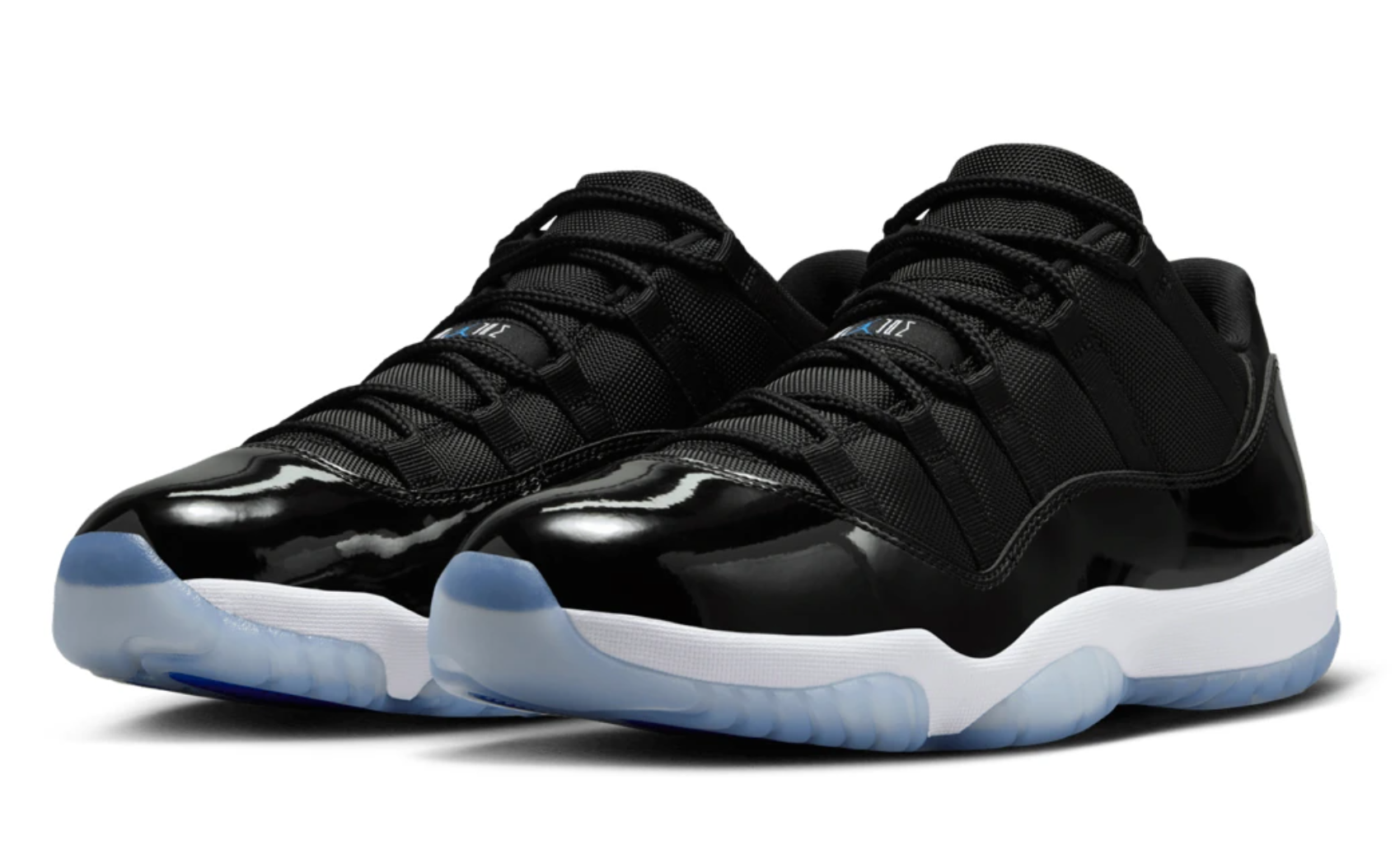 JORDAN 11 RETRO LOW Space Jam - beetsneakers