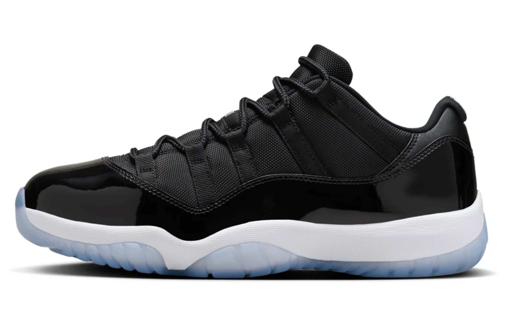 JORDAN 11 RETRO LOW Space Jam - beetsneakers