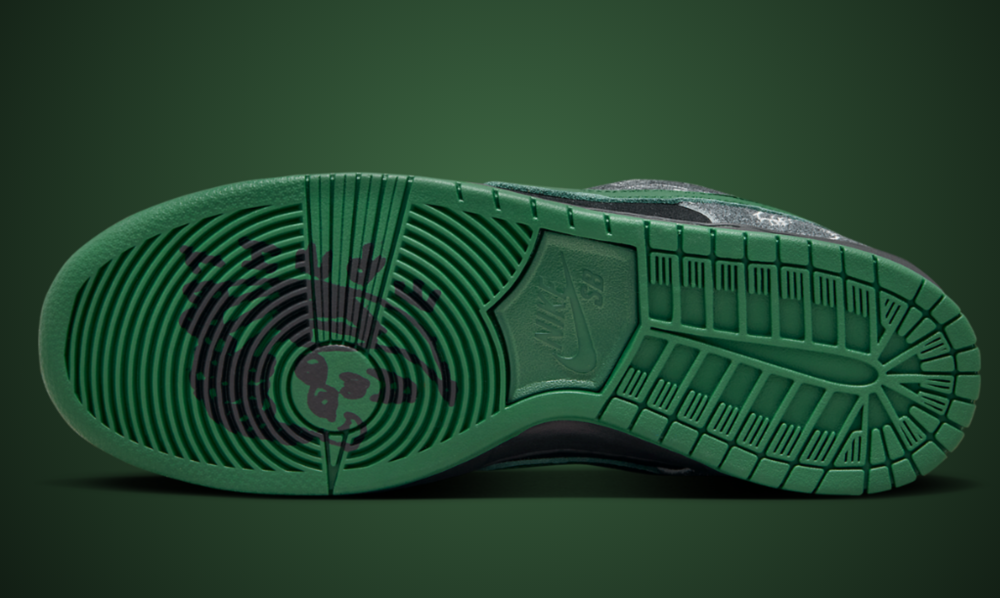 There Skateboards x Nike SB Dunk Low - beetsneakers