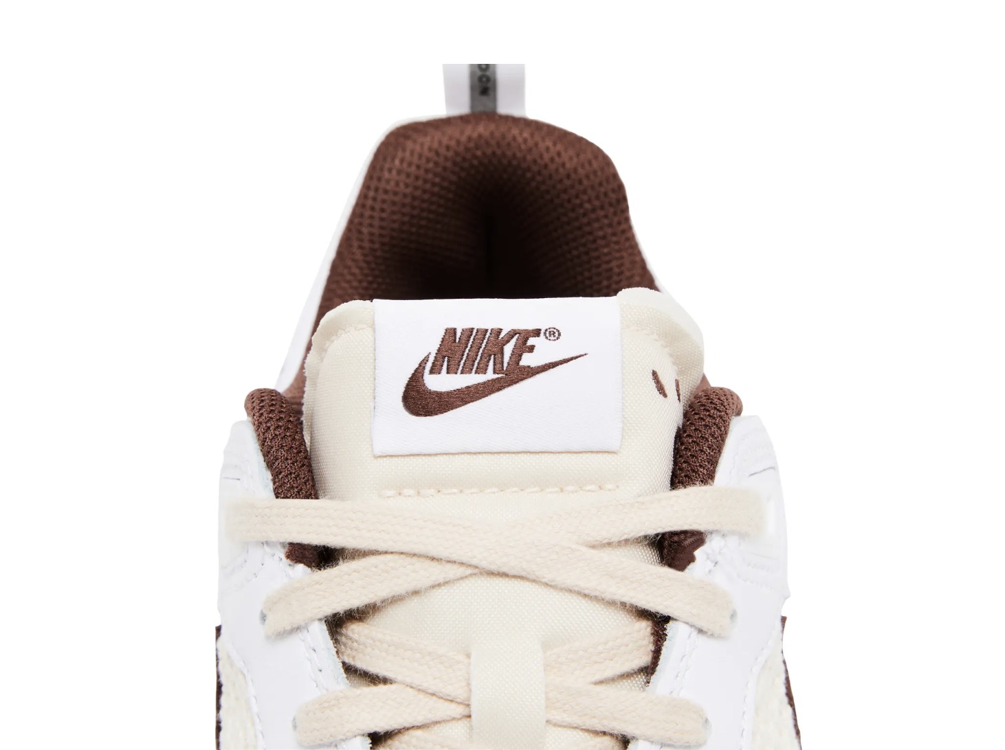 Travis Scott x Zoom Field Jaxx Light Chocolate - beetsneakers