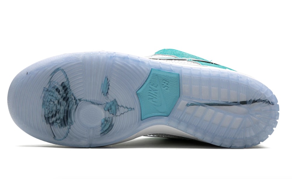 April Skateboards x Nike Dunk Low SB Turbo Green - beetsneakers