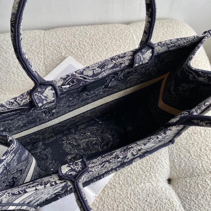 Dior-la CD Book Tote
